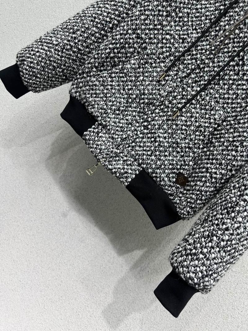 l0vis Vvtt0n outwear